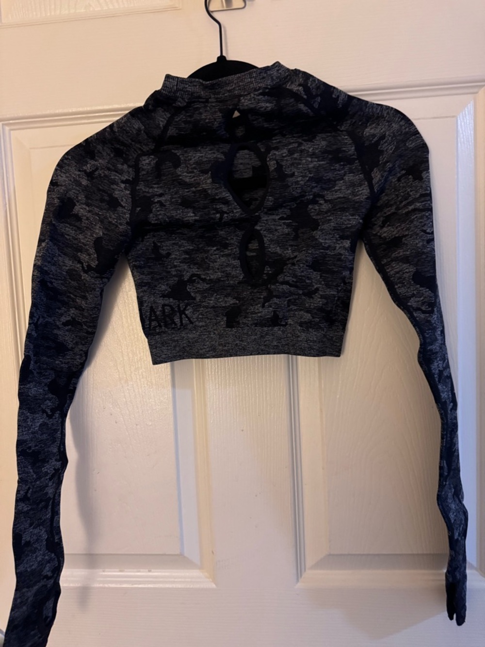 Gymshark Charcoal Camo Cropped Long-Sleeve Top with Back Cutouts